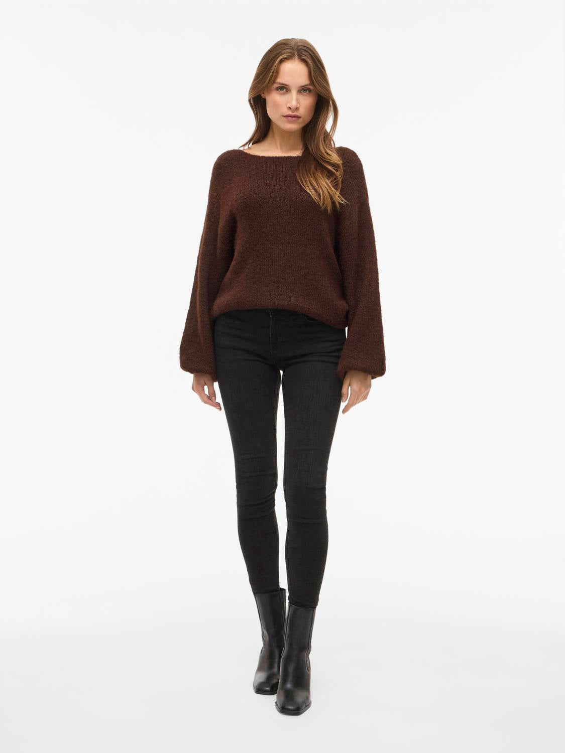 model_shot-front_full